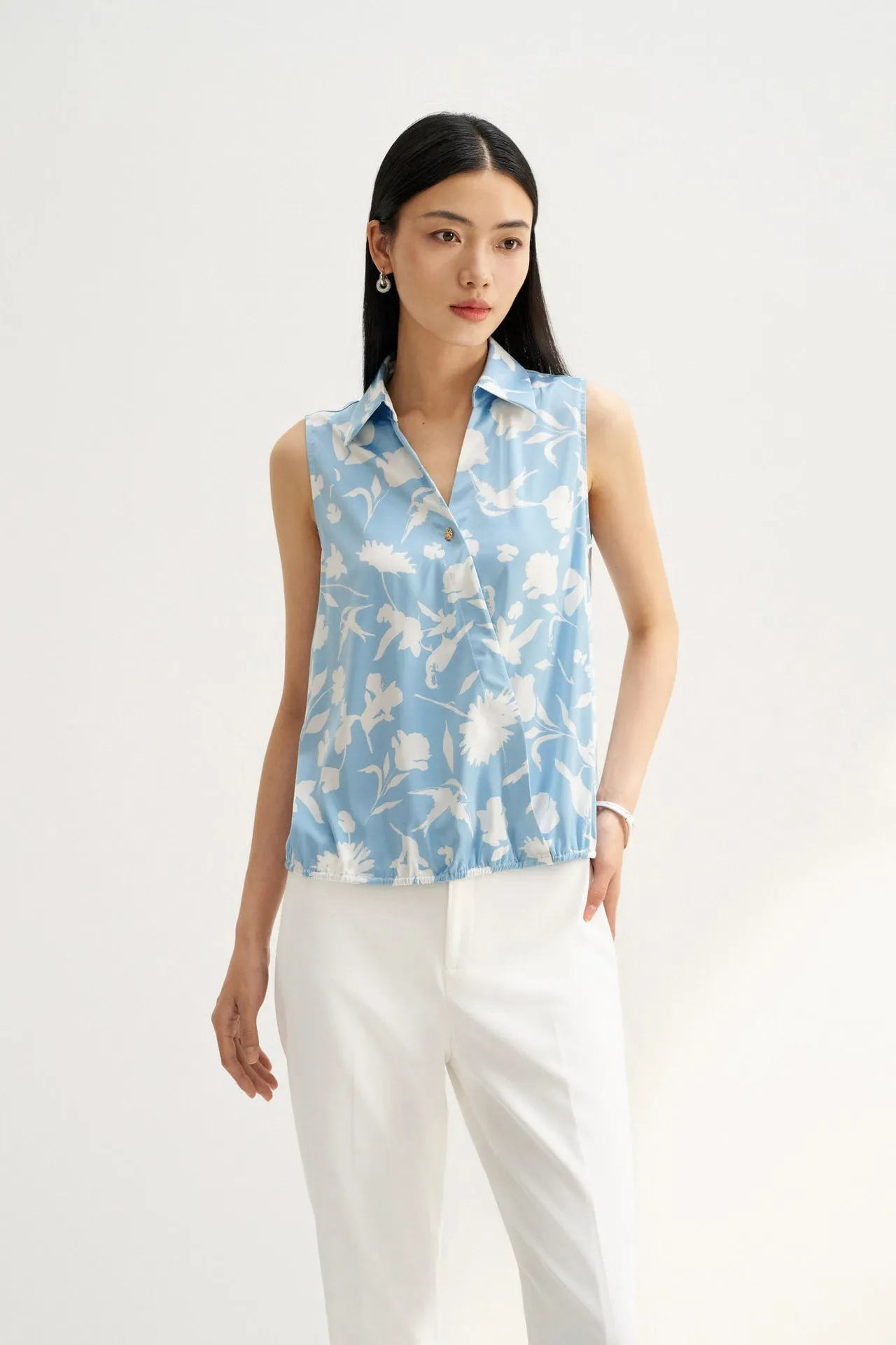 Sleeveless Floral Wrapped Blouse